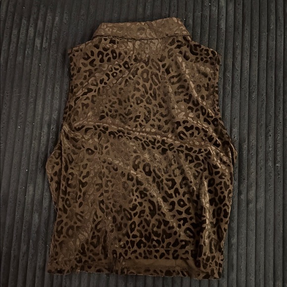 Fashion Brand Company Black Leopard Crop Vest - Picture 3 of 3